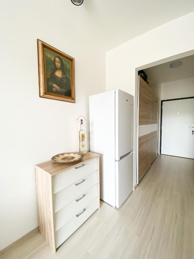 Krásny moderný 1-izbový byt, novostavba + parking Bratislava Esterno foto